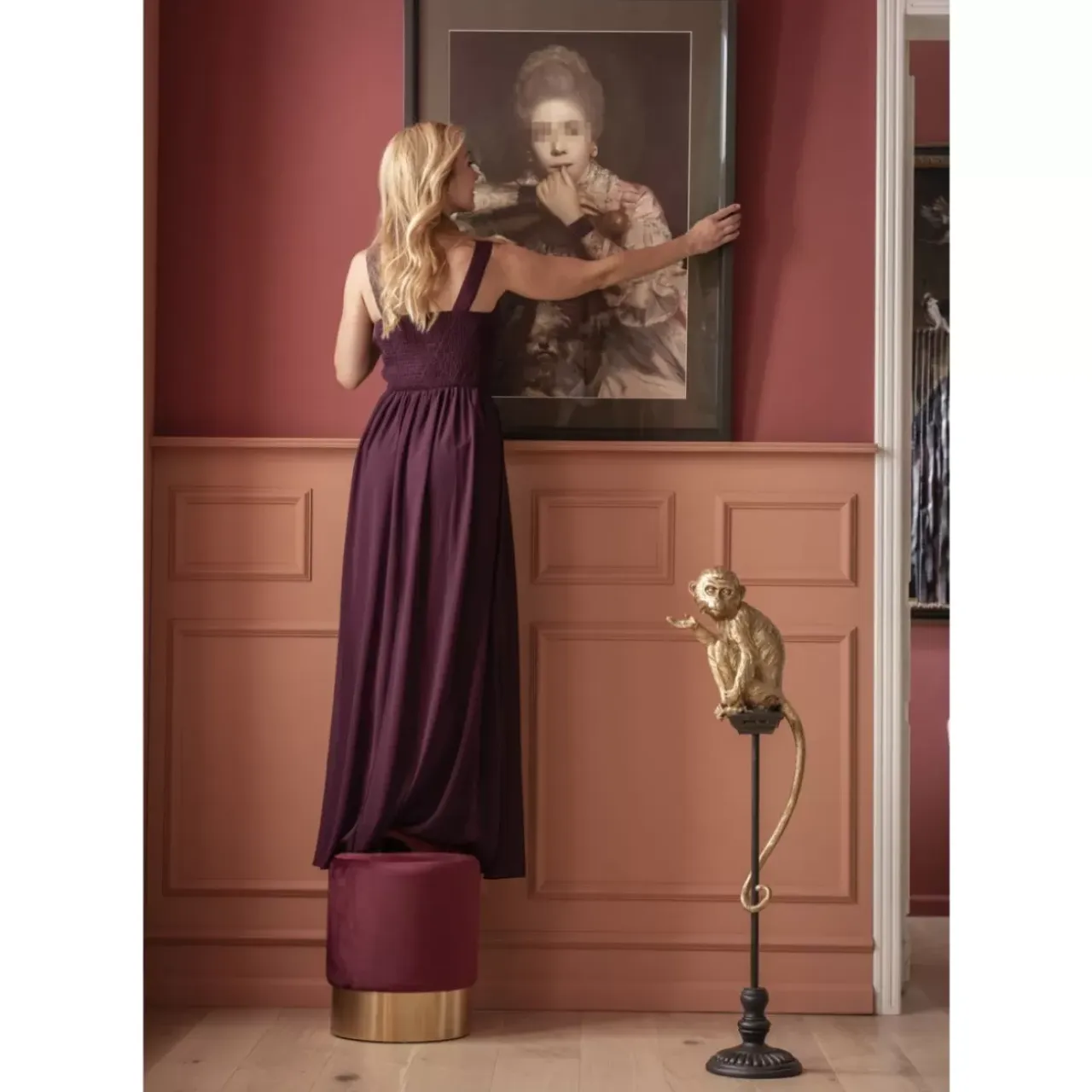 Bilder-KARE Design Bild Frame Incognito Sitting Countess 112X82