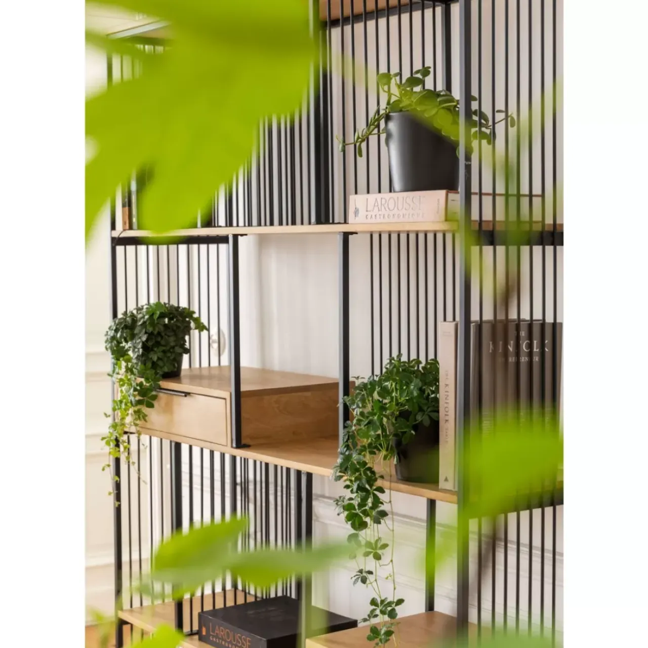 Regale-KARE Design Regal Modena
