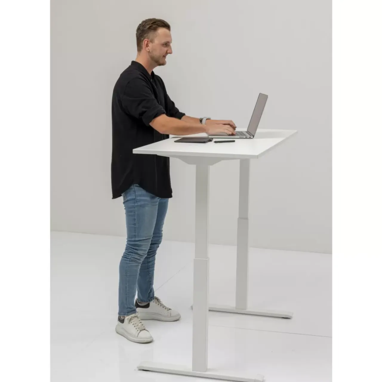 Tische-KARE Design Schreibtisch Office Smart Weiss Weiss 140X60