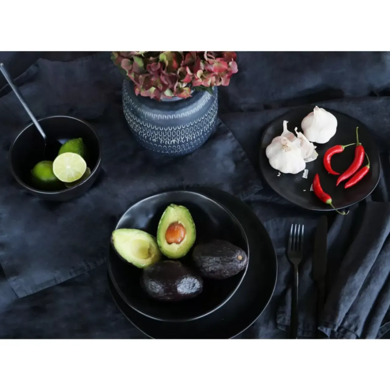 Geschirr & Tischaccessoires-KARE Design Teller Organic Black O20Cm